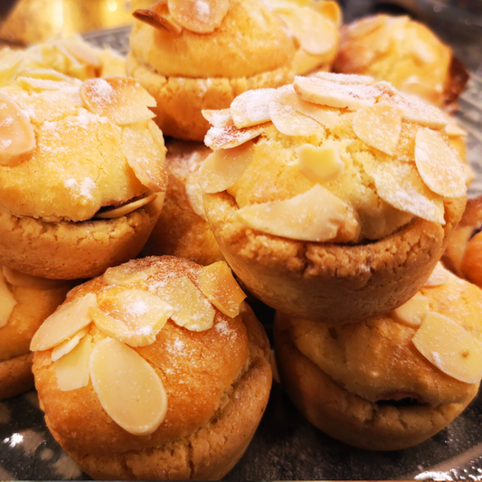 Bakewell Tart with a Marzipan base