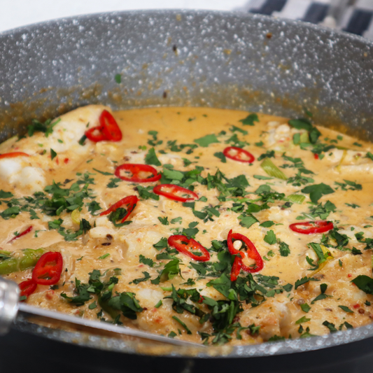 Thai Red Paste & Curry (Prawns, Basa or Chicken)